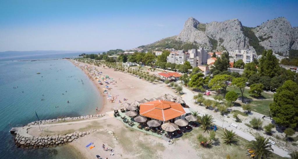 Lighthouse Central Apartments Omiš Eksteriør bilde